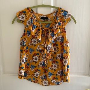 Flowy flower tank.